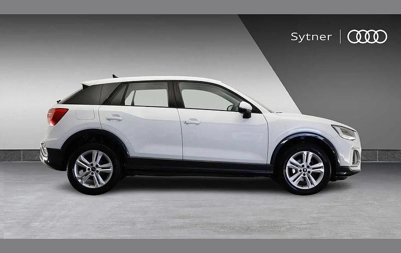 Used Audi Q2 Sport 147 HP (108 kW) 2024 White SUV