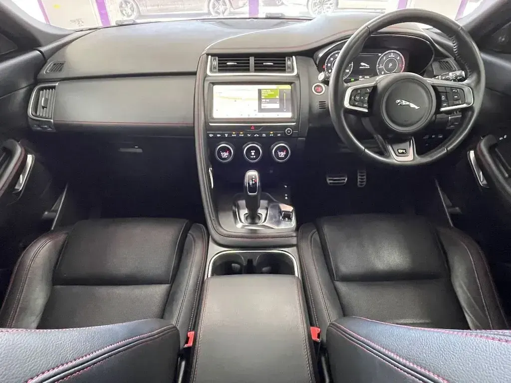 Used Jaguar E-Pace Chequered Flag 180 HP (132 kW) 2020 Red SUV