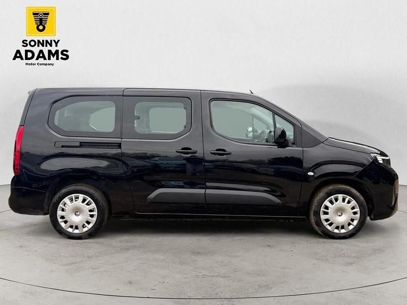 Used Vauxhall Combo Design Edition 100 kW (136 HP) 2025 Black MPV