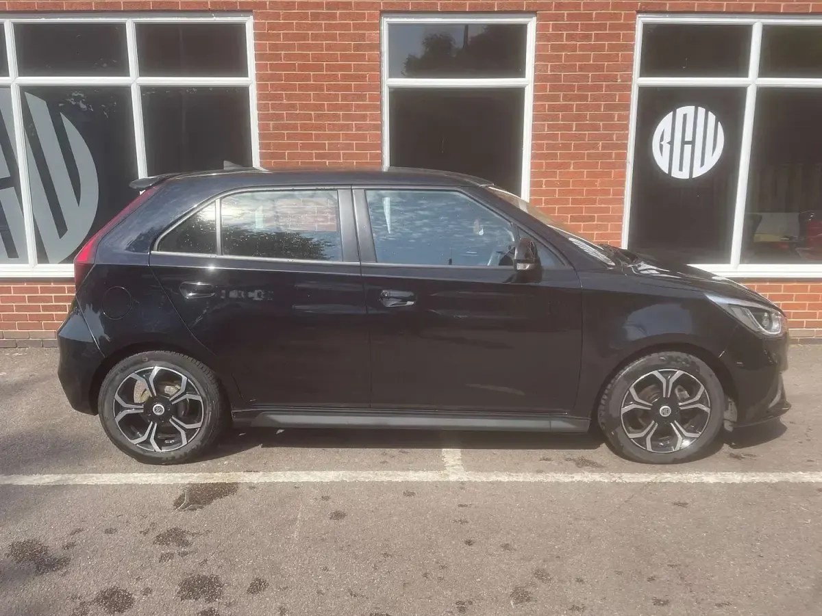 Used MG MG3 Exclusive 106 HP (77 kW) 2022 Black Hatchback