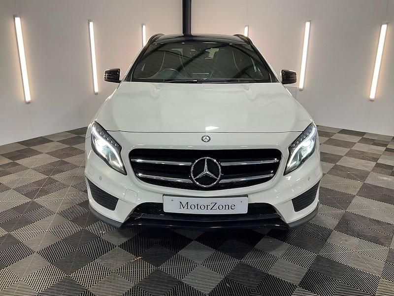 Used Mercedes GLA220 AMG line 170 HP (125 kW) 2015 White SUV