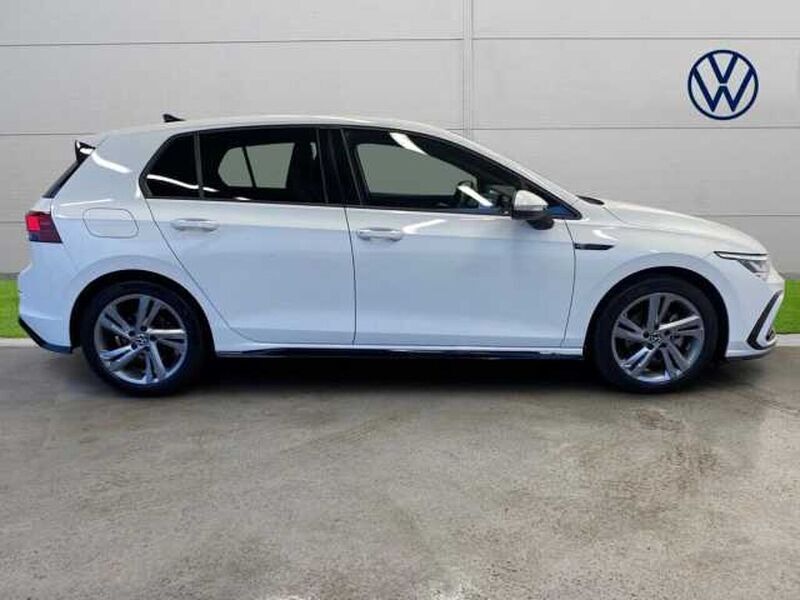 Used VW Golf VIII R-line 150 HP (110 kW) 2022 White Hatchback