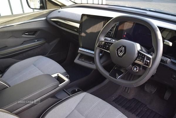 Used Renault Megane E-Tech Komfort 160 kW (218 HP) 2024 Grey/black Hatchback