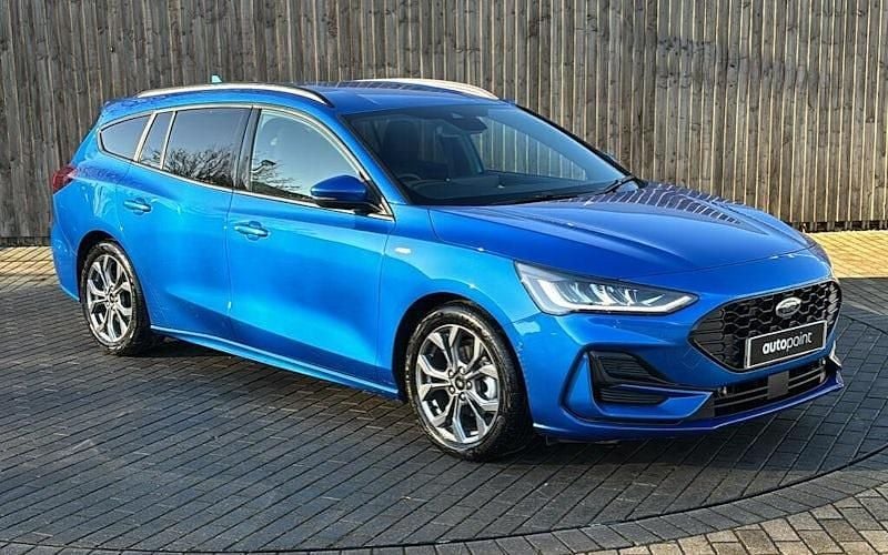Used 2023 Ford Focus ST-Line Estate | £18,899 (Good price) - Image 1/4