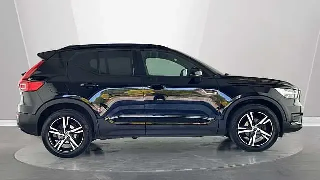 Used Volvo XC40 R-Design 148 HP (108 kW) 2021 SUV