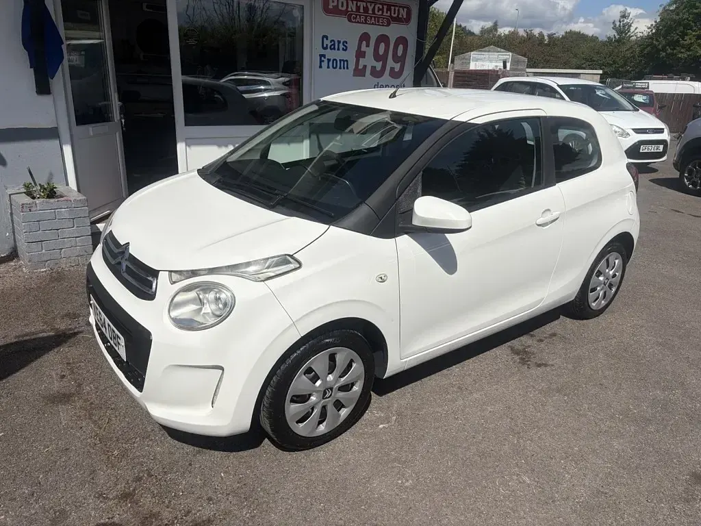 Used Citroën C1 Feel 68 HP (50 kW) 2015 White Hatchback