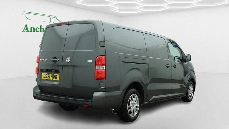 Used Vauxhall Vivaro Sportive 150 HP (110 kW) 2021 Grey MPV