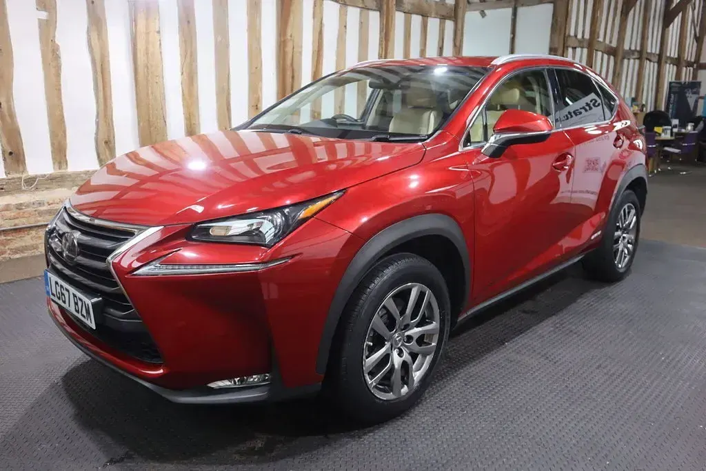 Used Lexus NX300h Luxury Line 2017 Red SUV