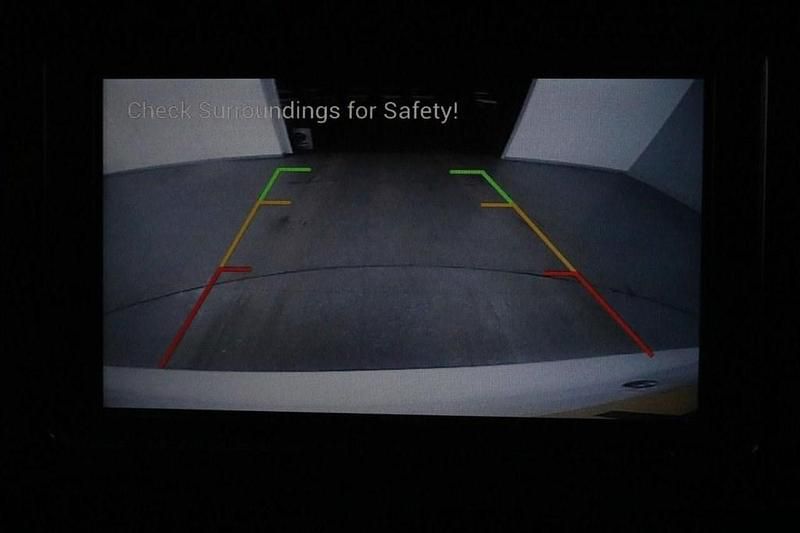 Image 3/4