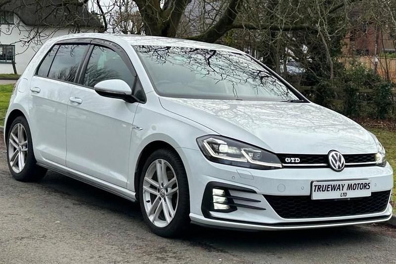 Used VW Golf VII GTD 184 HP (135 kW) 2017 White Hatchback