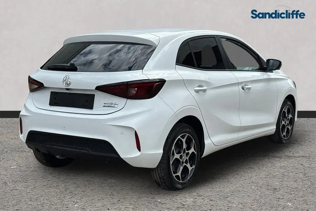 Used MG MG3 194 HP (142 kW) 2025 Solid  arctic white Hatchback