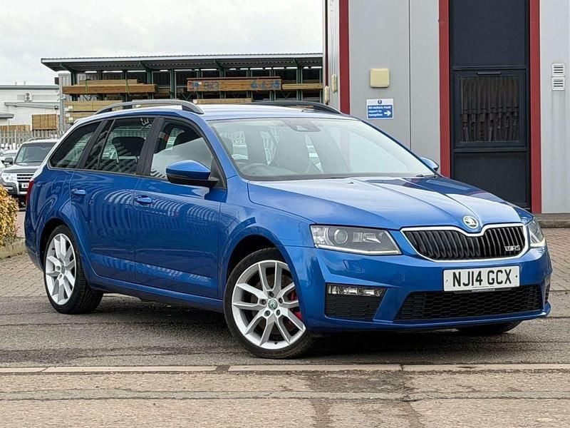 Used Skoda Octavia vRS 184 HP (135 kW) 2014 Blue Estate