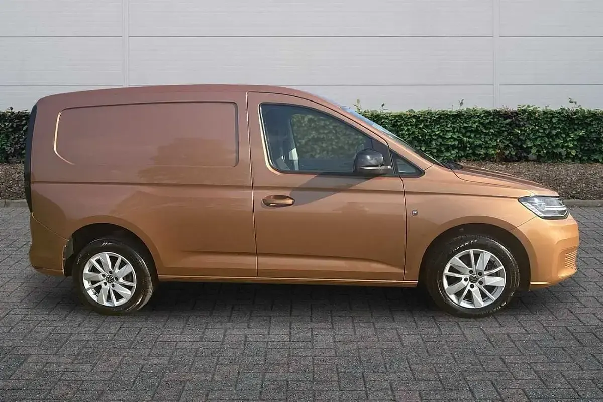 Used VW Caddy Pro 122 HP (89 kW) 2025 Bronze MPV