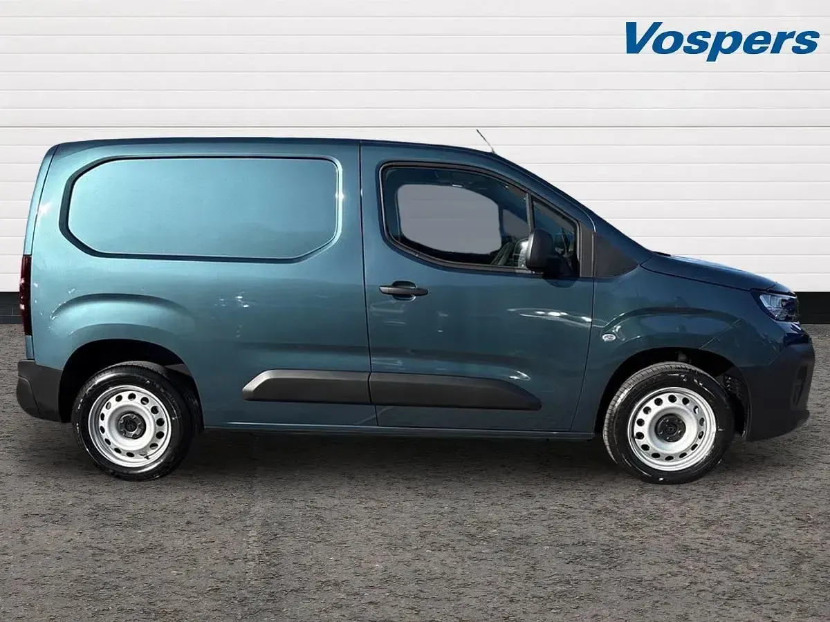 Nouă Peugeot Partner 131 CP (96 kW) 2026 Albastru Monovolum