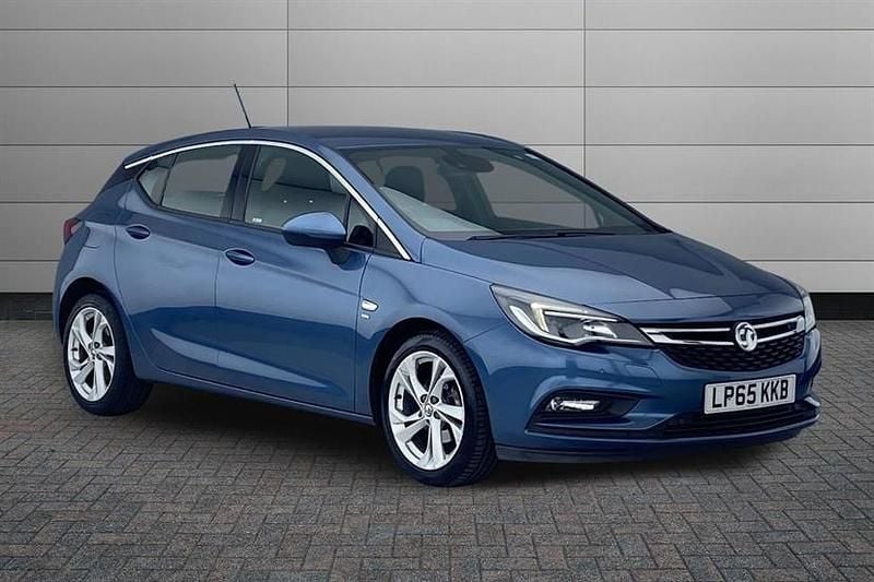 Used Vauxhall Astra SRi 150 HP (110 kW) 2016 Carbon flash Hatchback