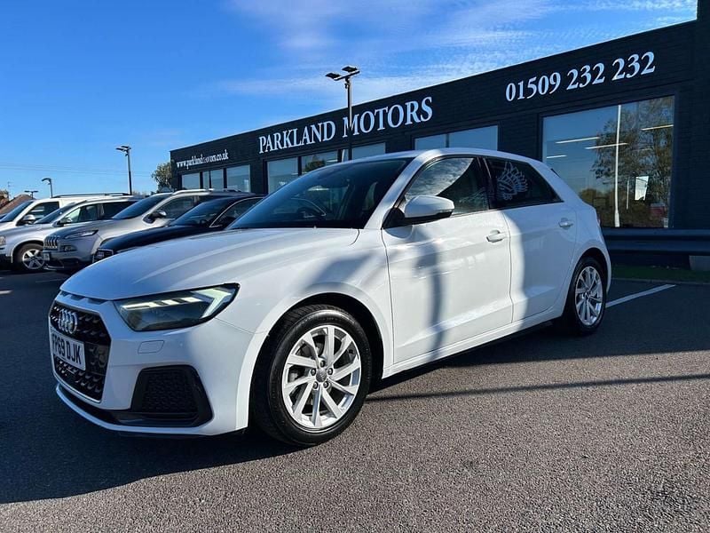 Used Audi A1 Sportback Sport 110 HP (80 kW) 2019 White Hatchback