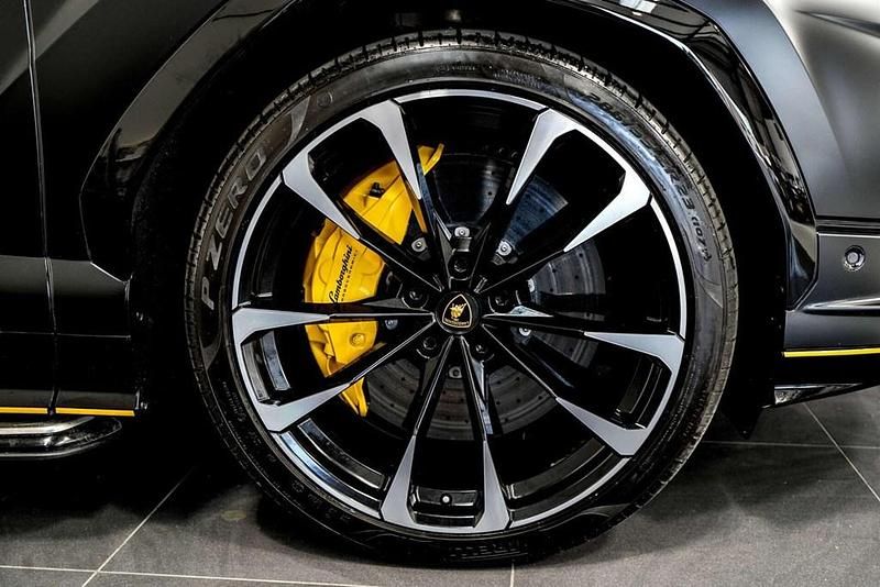Used Lamborghini Urus 666 HP (489 kW) 2024 Black SUV