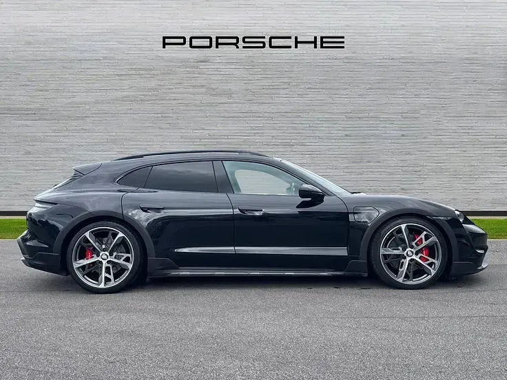 Used Porsche Taycan 4S Cross Turismo Cross Turismo 419 kW (571 HP) 2023 Black Estate