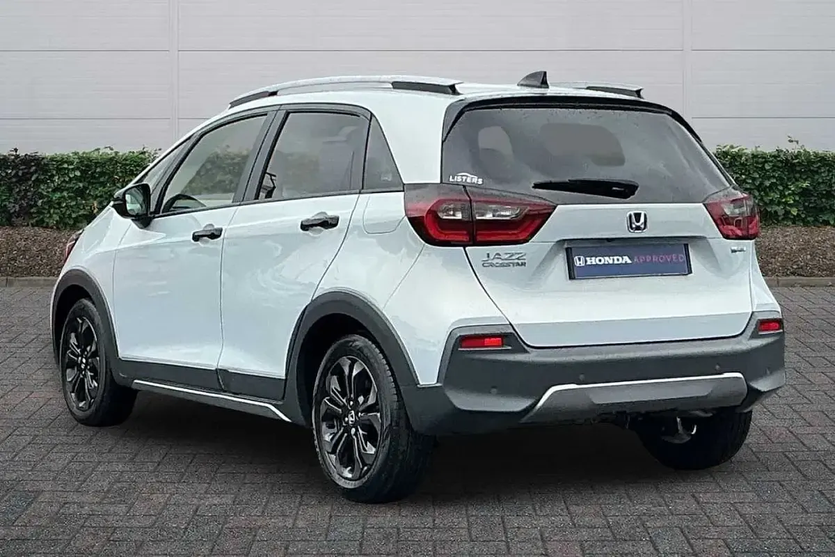 Used Honda Jazz Advance 122 HP (89 kW) 2025 White Hatchback