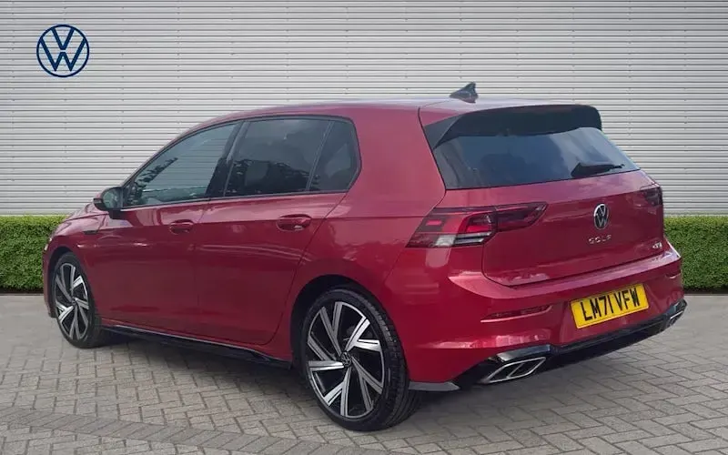 Used VW Golf VIII R-line 150 HP (110 kW) 2023 Hatchback