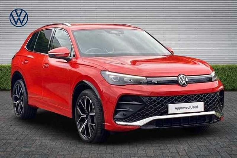 Used VW Tiguan R-line 150 HP (110 kW) 2025 Red SUV