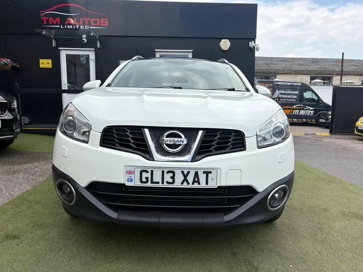Used Nissan Qashqai +2 Tekna 2013 White SUV