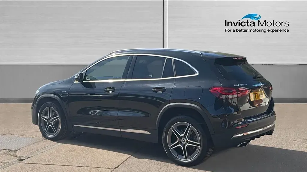 Usado Mercedes GLA250 Exclusive 218 HP (160 kW) 2021 Preto SUV