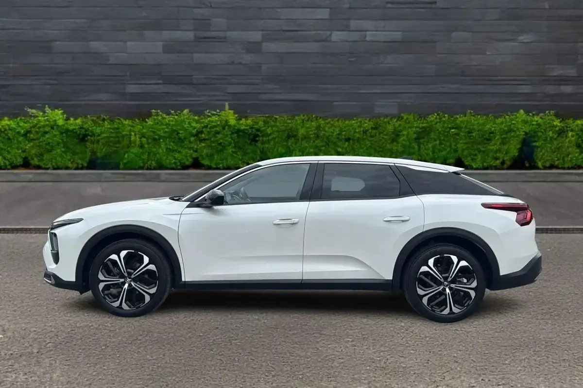 Used Citroën C5 PureTech 2024 White Estate