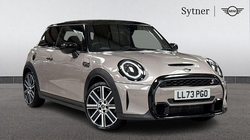 Grey Used 2023 Mini Cooper S Exclusive Hatchback | £24,000 (Fair price) - Image 1/4