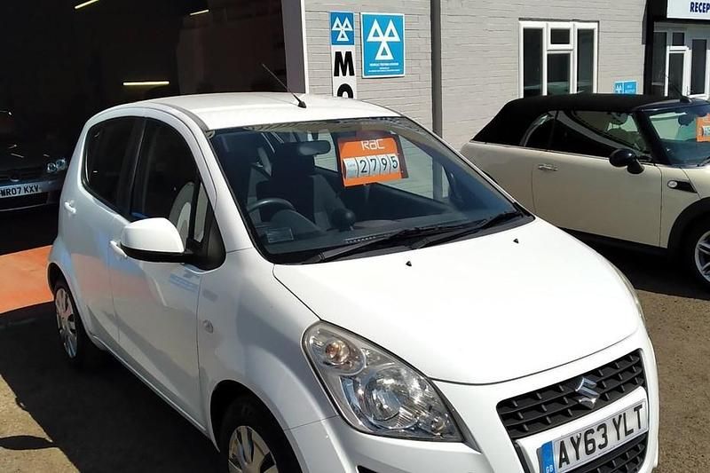White Used 2013 Suzuki Splash Hatchback | £2,495 (Fair price) - Image 1/1