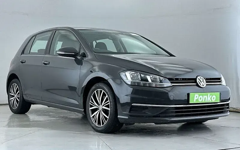 Used VW Golf VII SE 116 HP (85 kW) 2018 Hatchback