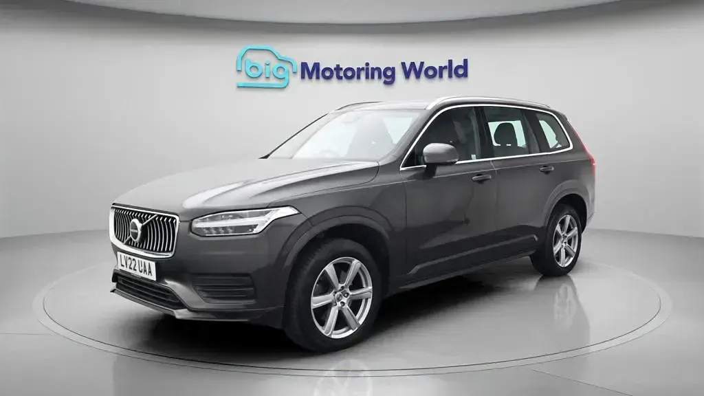 Used Volvo XC90 Core 250 HP (183 kW) 2022 Grey SUV