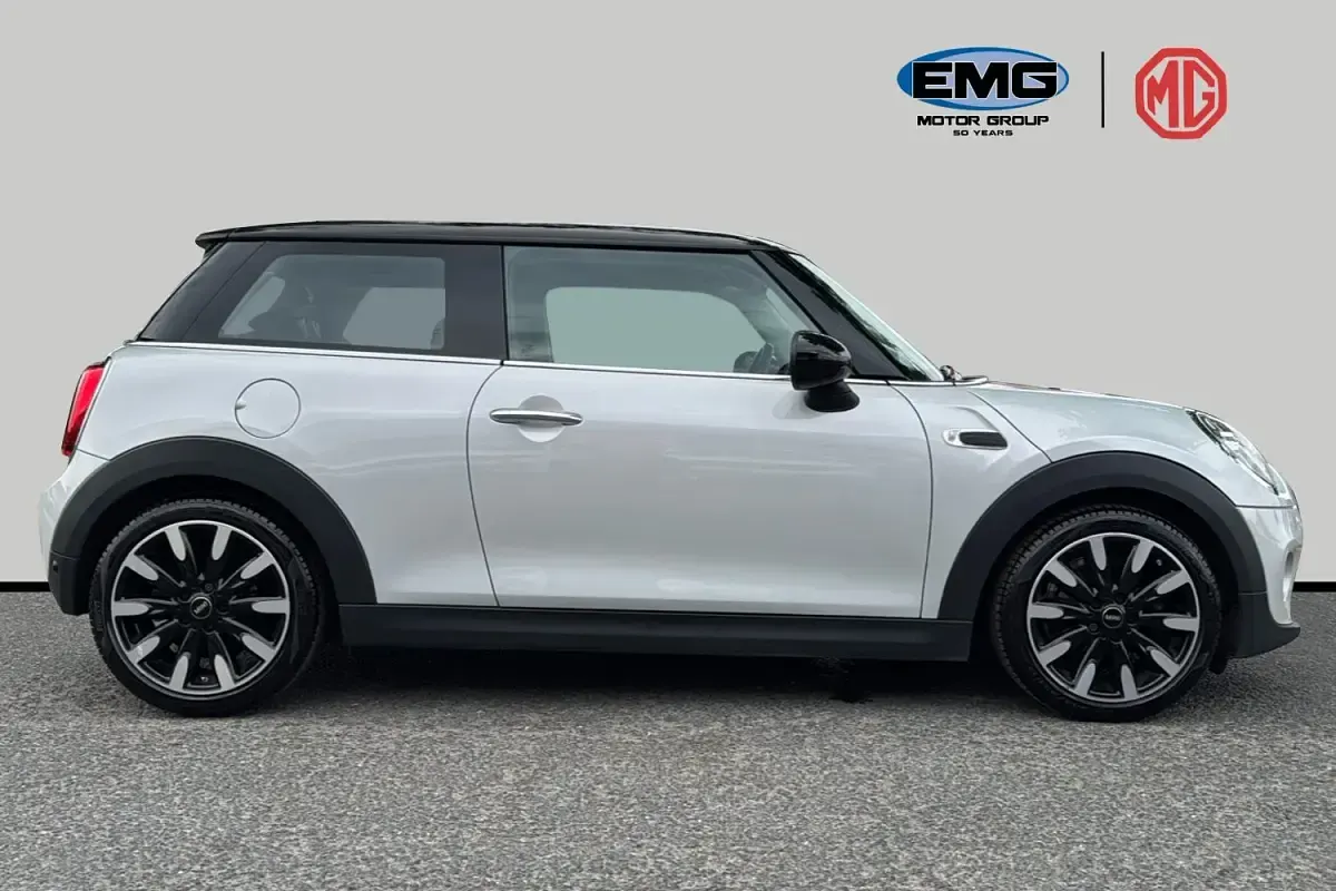 Used Mini Cooper Hatch 136 HP (100 kW) 2018 Silver Hatchback