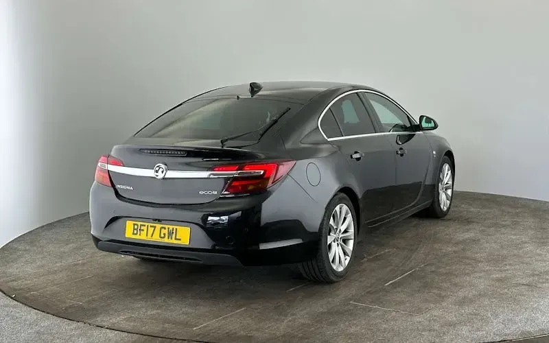 Used Vauxhall Insignia Elite 136 HP (100 kW) 2016 Black Hatchback