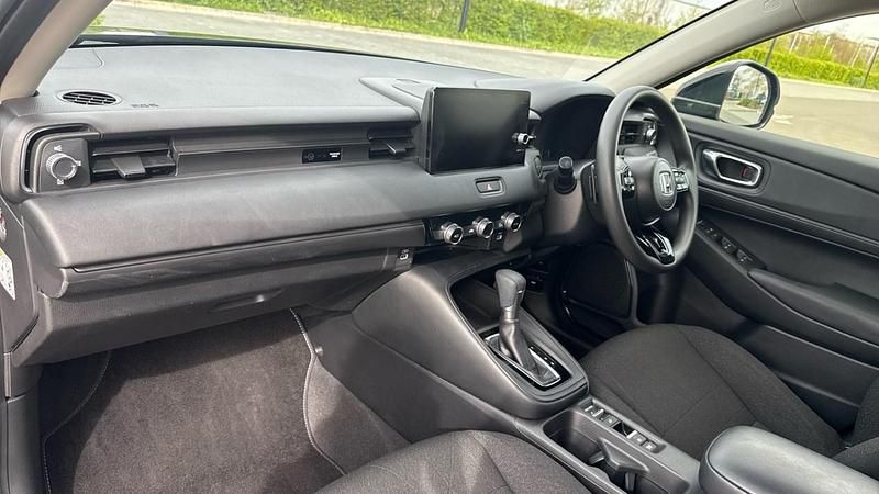 Used Honda HR-V Elegance 131 HP (96 kW) 2023 Black SUV