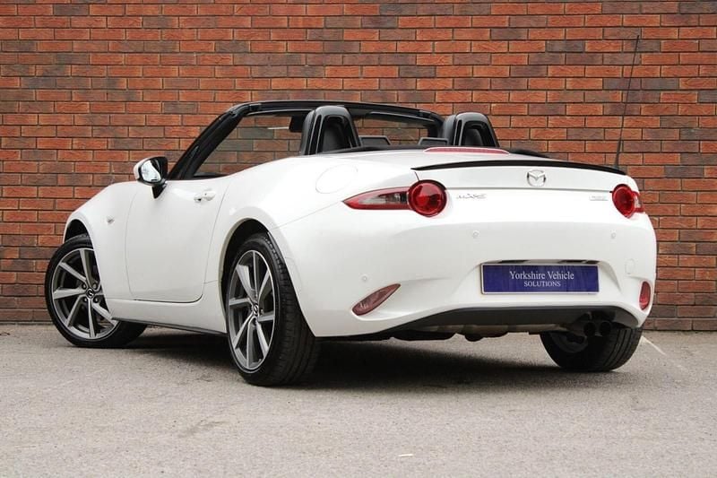 Begagnad Mazda MX5 Inclusive 160 HK (117 kW) 2017 Vit Cab