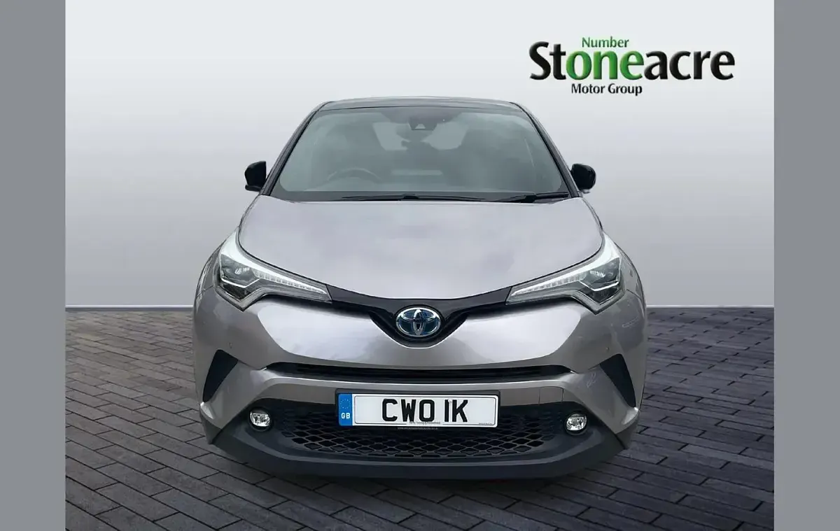 Używany Toyota C-HR 122 KM (89 kW) 2017 Srebrny SUV