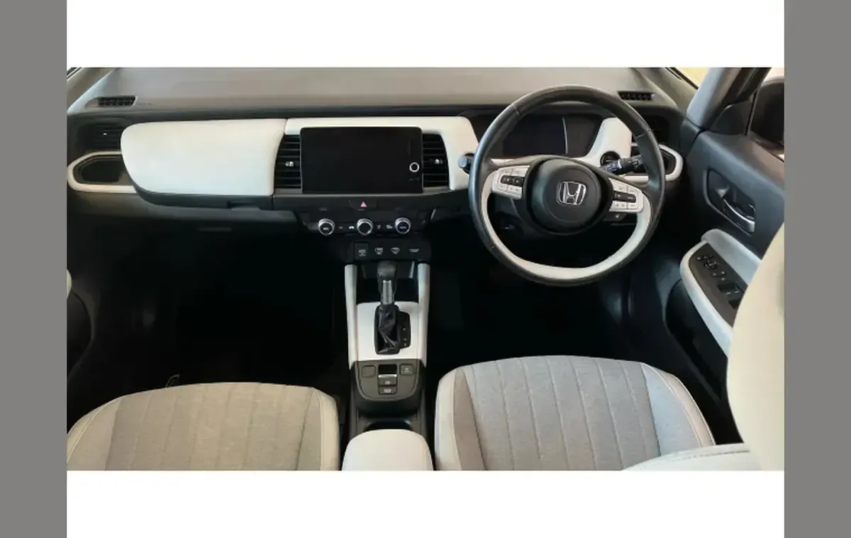 Used Honda Jazz Hybrid 107 HP (78 kW) 2021 Grey Hatchback
