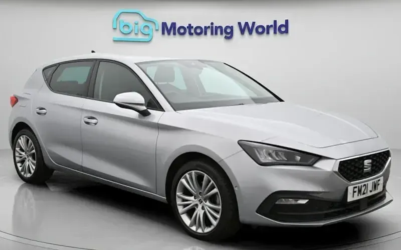 Used Seat Leon SE Dynamic 110 HP (80 kW) 2023 Hatchback