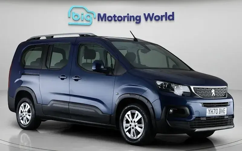 Second-hand Peugeot Rifter Allure 102 CP (75 kW) 2023 Monovolum
