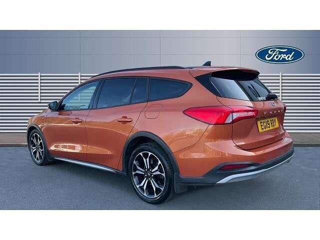 Used Ford Focus Active X 150 HP (110 kW) 2019 Orange Estate