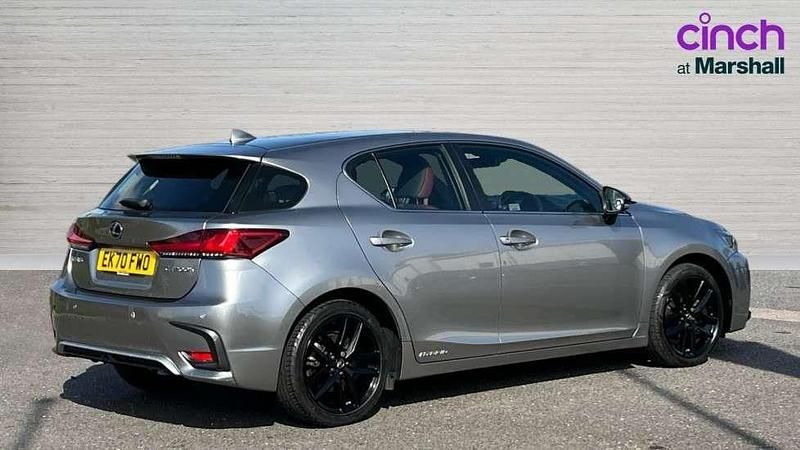 Used Lexus CT200h 134 HP (98 kW) 2020 Silver Hatchback