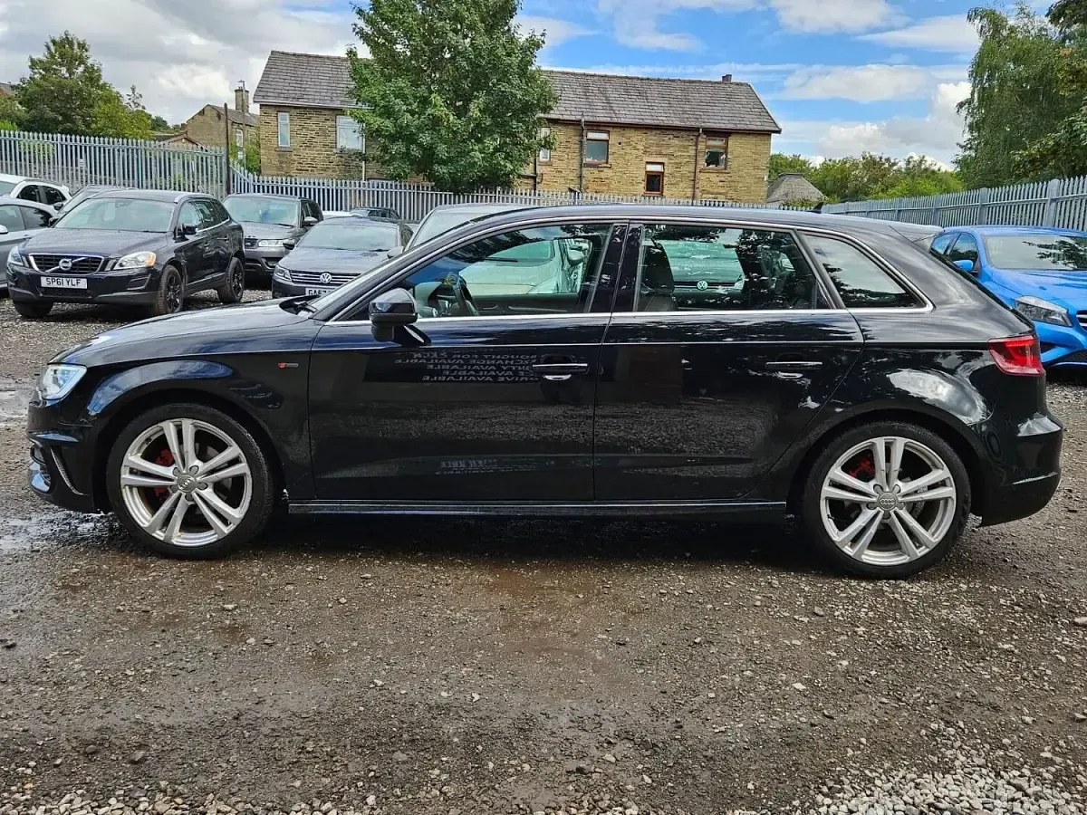 Used Audi A3 Sportback S-Line 110 HP (80 kW) 2015 Black Hatchback