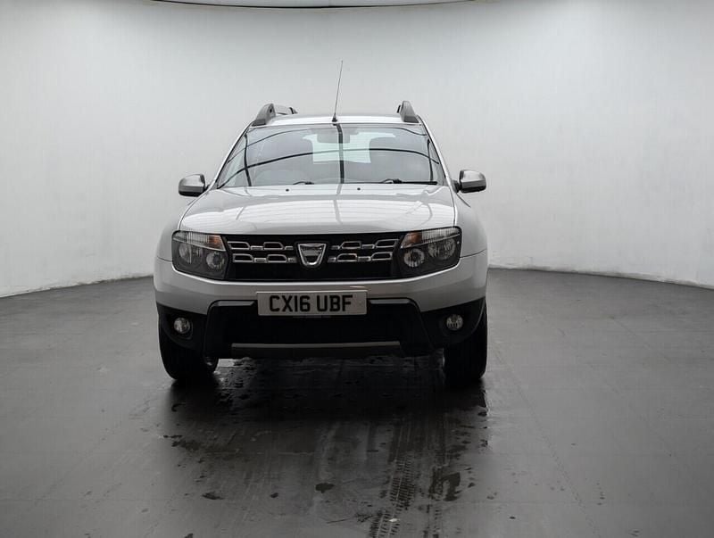 Used Dacia Duster Lauréate 110 HP (80 kW) 2016 Silver Hatchback