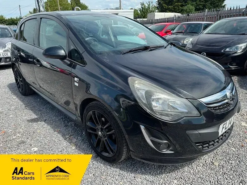 Used Vauxhall Corsa Edition 75 HP (55 kW) 2014 Black Hatchback