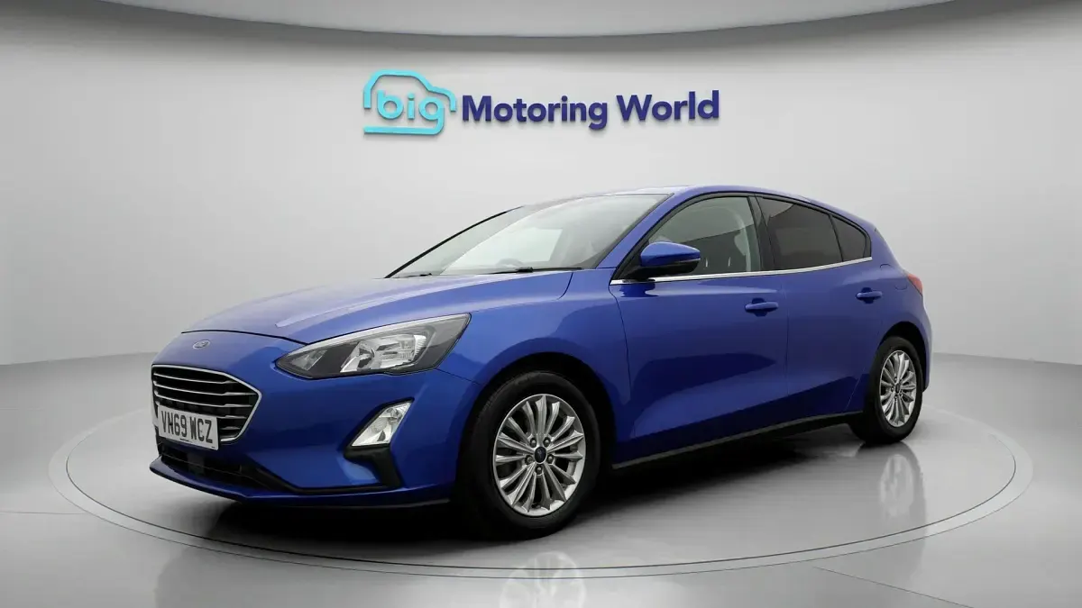 Used Ford Focus Titanium 125 HP (91 kW) 2020 Blue Hatchback