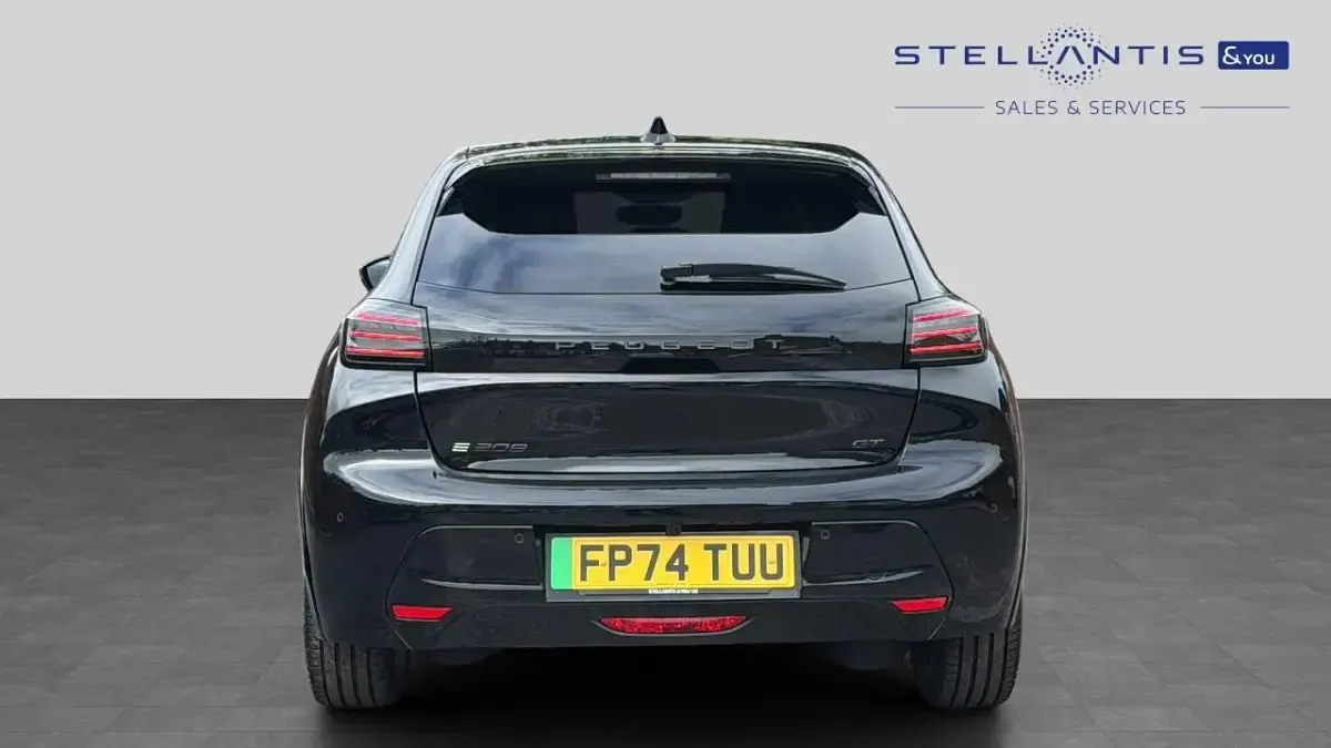 Used Peugeot e-208 GT 113 kW (154 HP) 2024 Black Hatchback