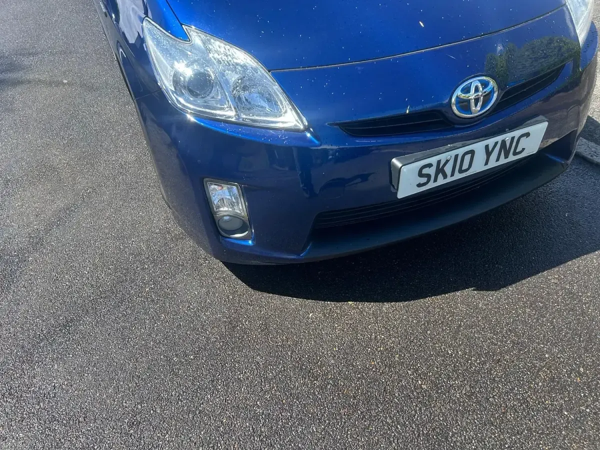 Used Toyota Prius T3 136 HP (100 kW) 2010 Blue Hatchback