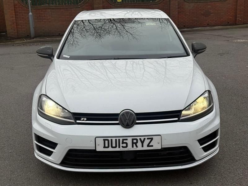 Begagnad VW Golf VII R 2015 Vit Halvkombi