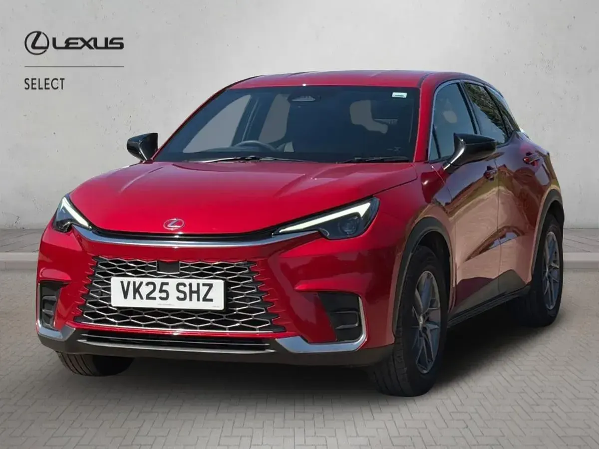 Used Lexus LBX 136 HP (100 kW) 2025 Red SUV